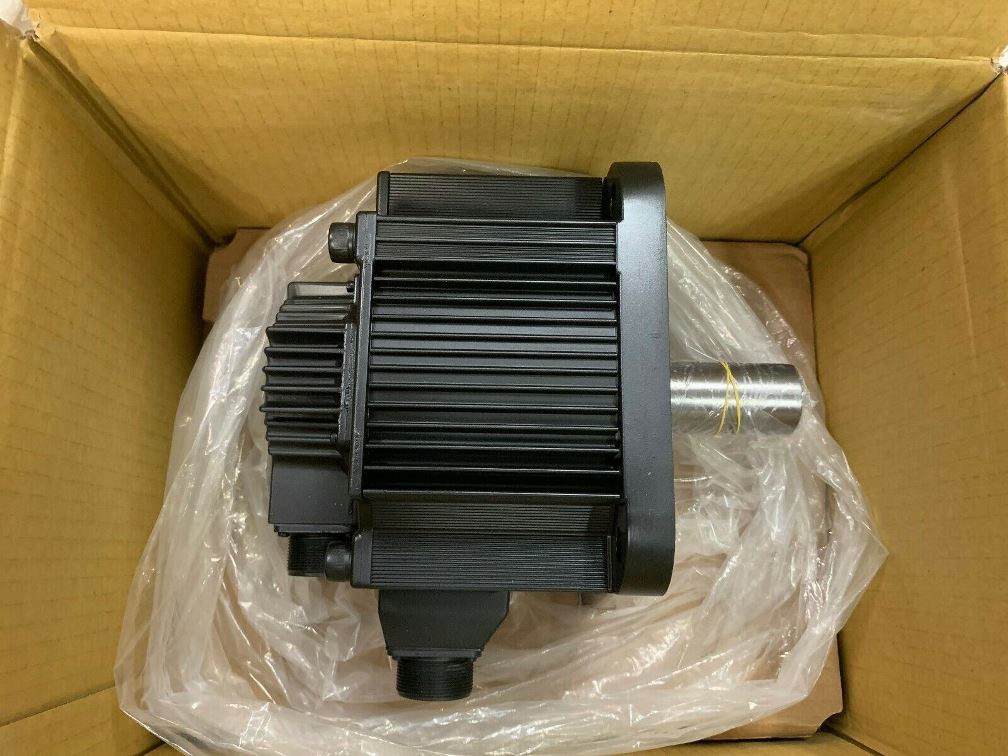 Серводвигатель Yaskawa SGMGH30ACA61