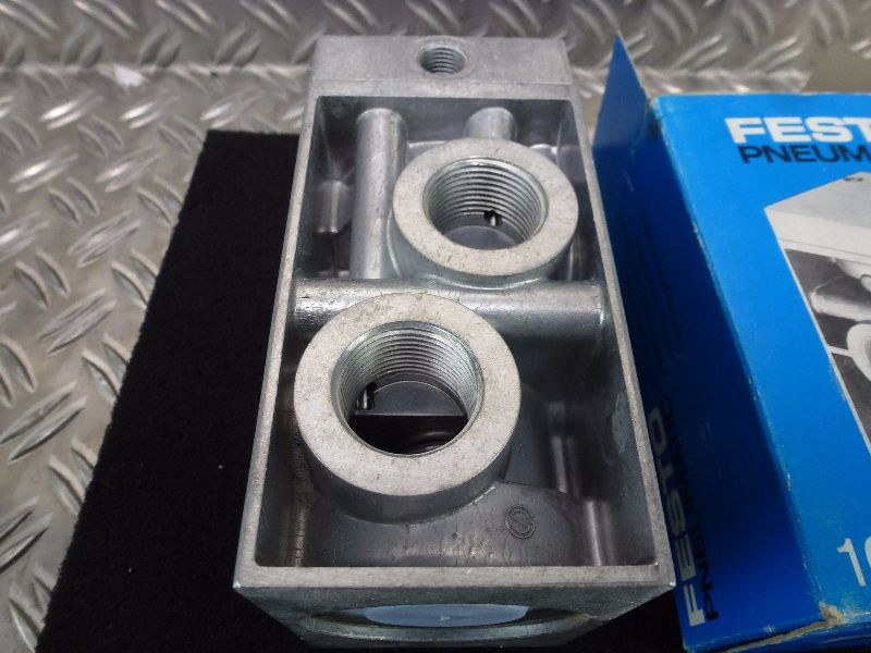 Festo Vl/0-3-3/4