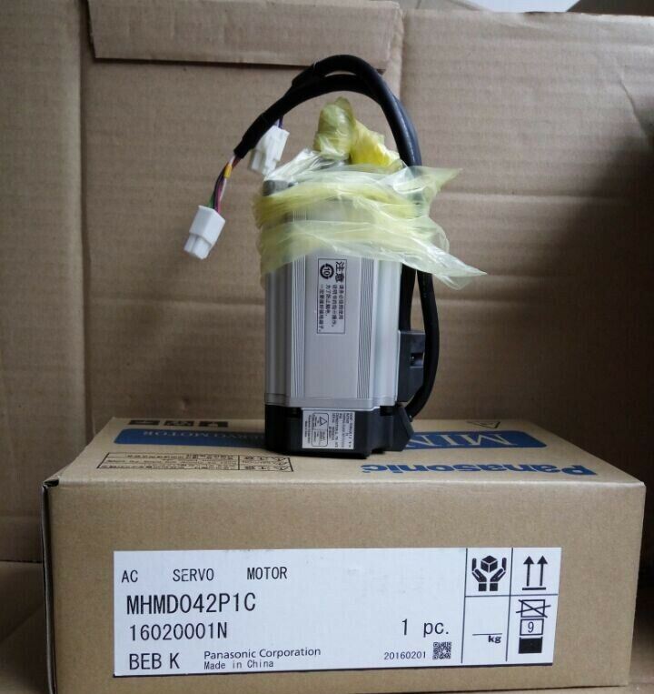 Серводвигатель Panasonic MHMD042P1C