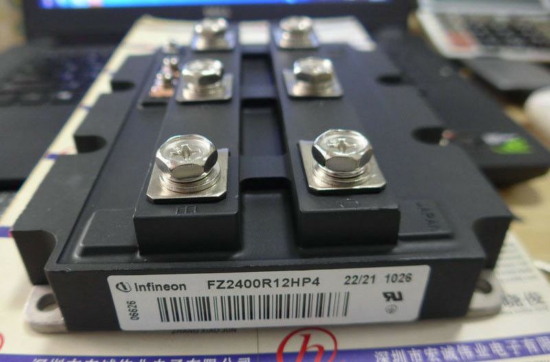 Infineon FZ2400R12HP4